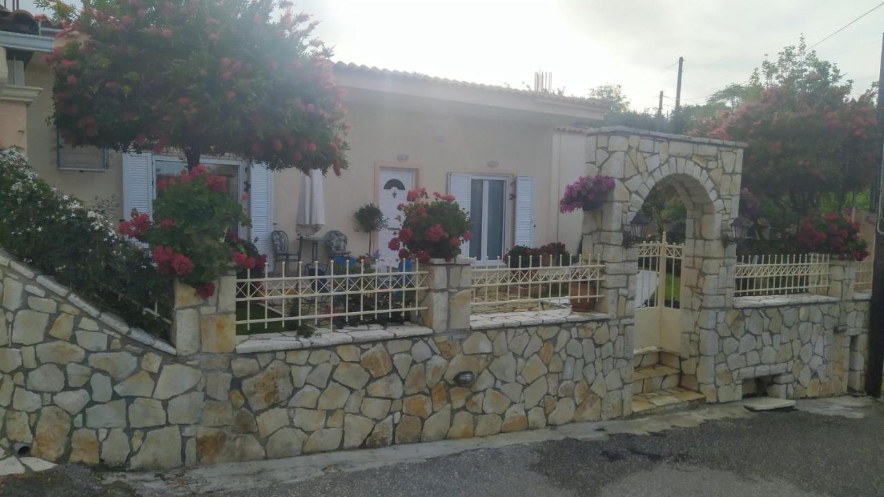 Summer Village House Popi Kanakádes Exterior foto